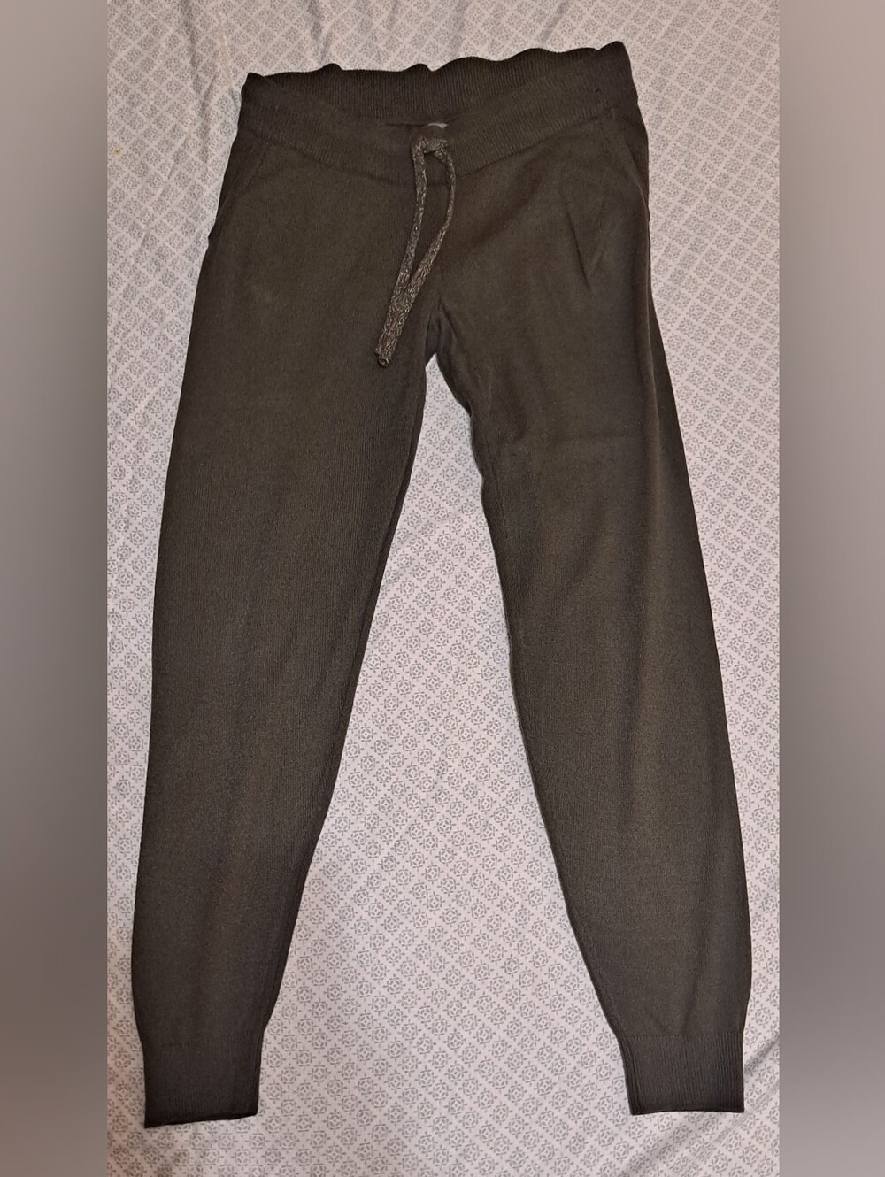 Soho Dark Green Knit Jogger Pants - Everyday Comfort Sz M